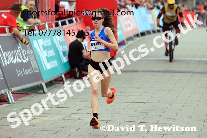 Womens 2024 UK Athletics 5k Road Champs., Newcastle/Gateshead Quayside.  Photo: David T. Hewitson/Sports for All Pics